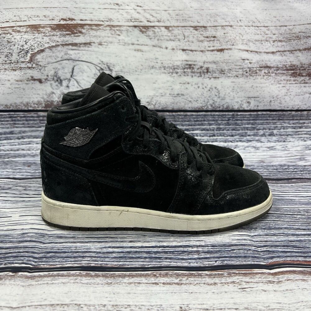Nike Air Jordan 1 Retro High OG Heiress Black Suede Sneakers Women’s Size 7